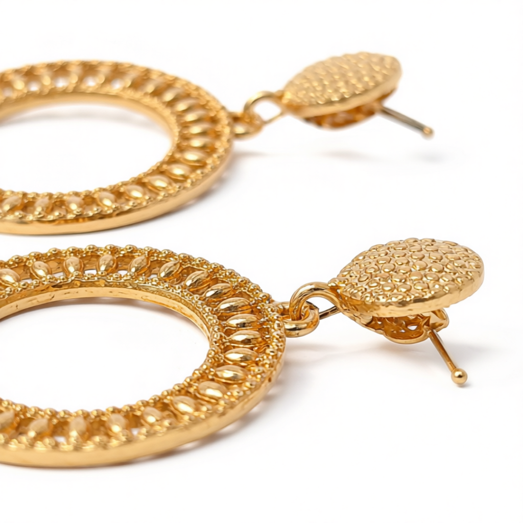 Vrutt Jhumka