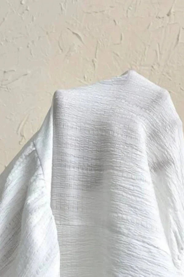 Breeze - White