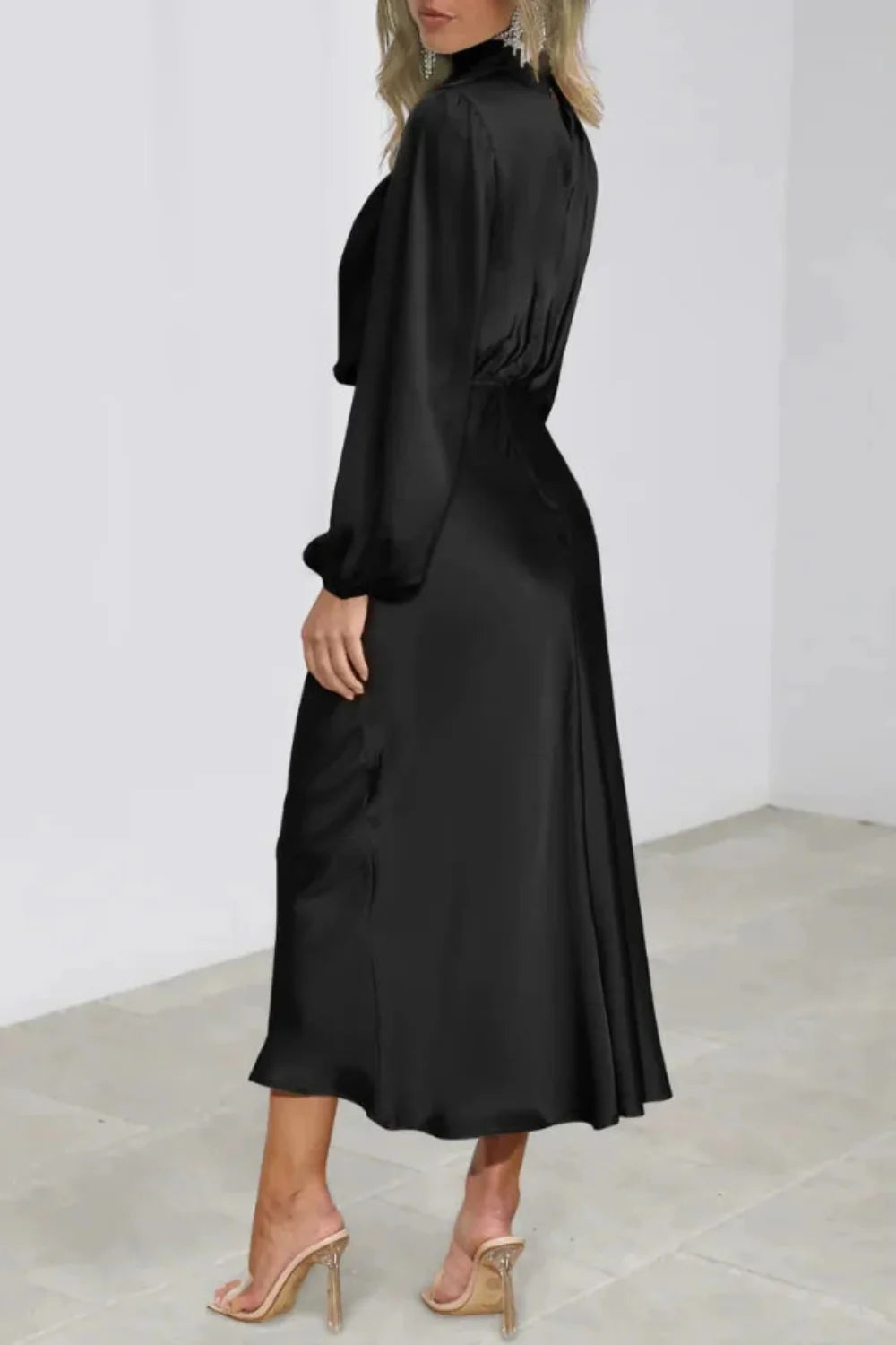 Ellana - Black