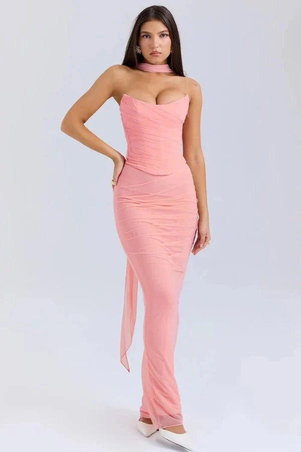 Hailey in Peach