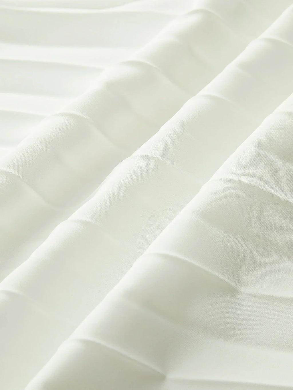 Thea - White