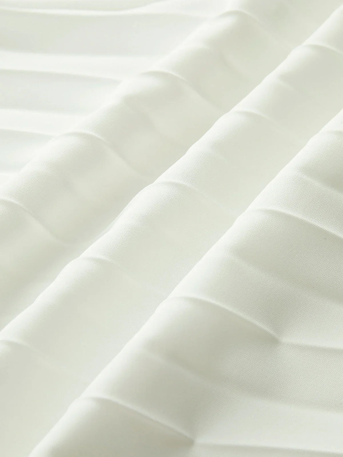 Thea - White